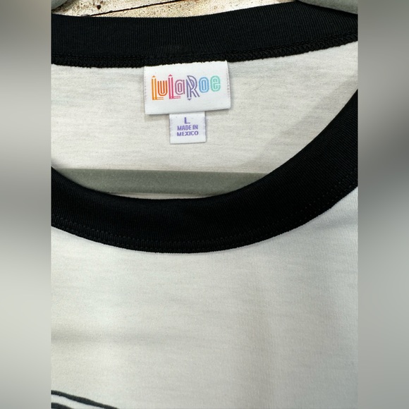 Let’s Unwind Black & White Cassette Tape T-shirt (Large, L LuLaRoe Liv LLR) - Picture 2 of 4